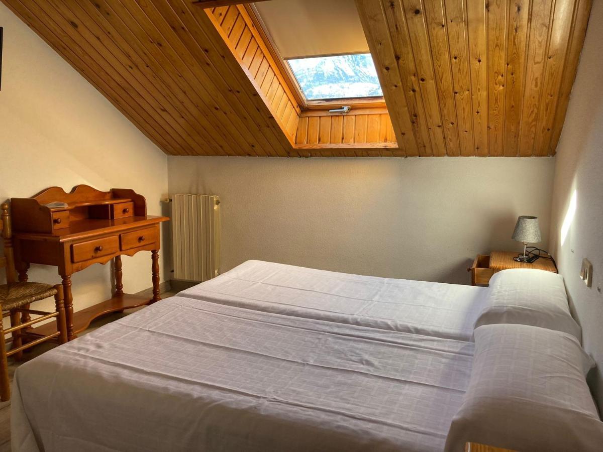 Hotel Mariana Tramacastilla de Tena Ngoại thất bức ảnh