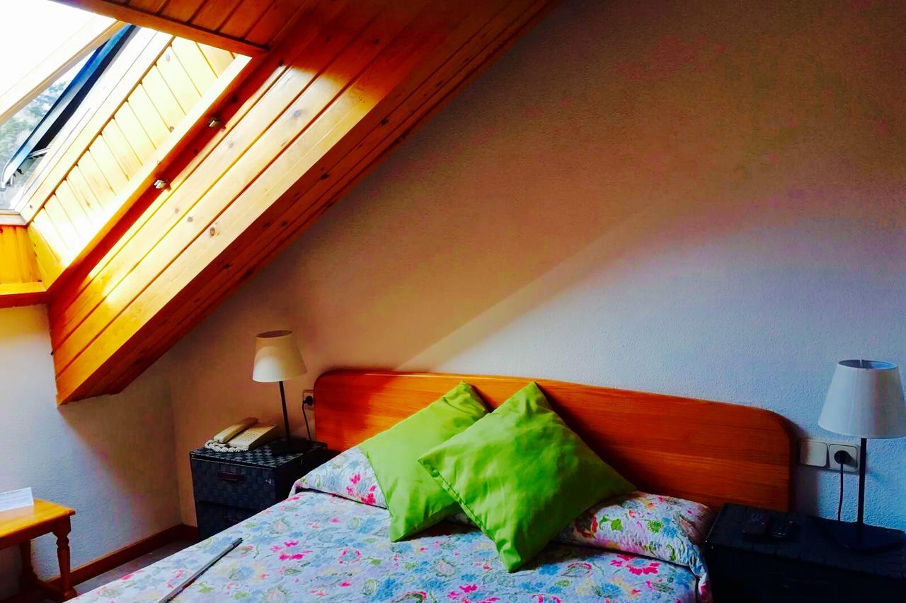 Hotel Mariana Tramacastilla de Tena Ngoại thất bức ảnh